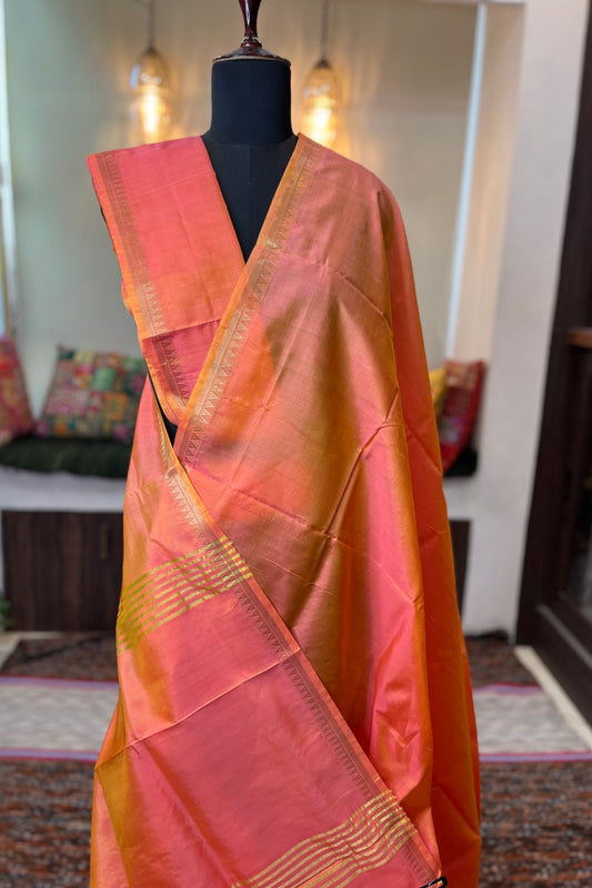Dual Shaded Peachish Pink pure I’ll handloom Inchpar saree with running pallu and blouse