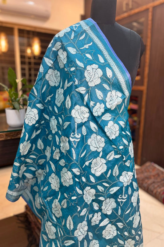 Dupattas Stoles Kantha