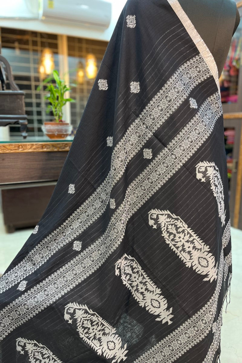 Handwoven Black Jamdani Saree