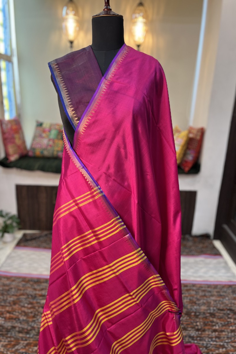 Magenta pure silk Inchpar handloom saree with Patti pallu and contrast blouse